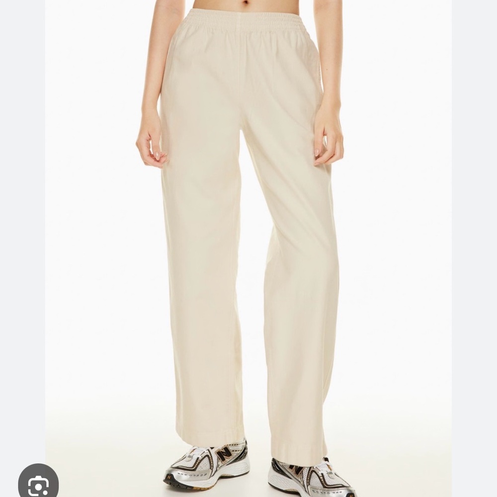 Aritzia TNA Christie Cream Pants